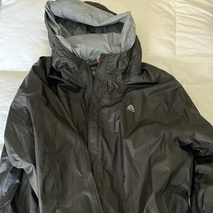Nike ACG black raincoat, worn twice XXL - like new